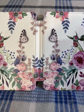 Floral Tablet Case in White & Pink